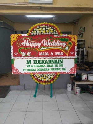 Papan Bunga di Terkesi Klambu